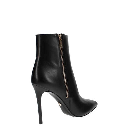 ✨ MICHAEL KORS LEATHER BOOTS ✨ - Picture 5 of 9